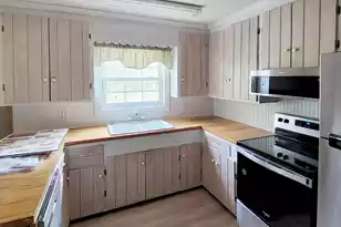 1201 Crescent Dr, Summerton, SC 29148 - Photo 18