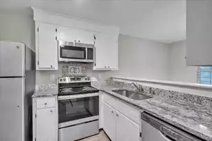 4054 Cedars Pkwy, North Charleston, SC 29420 - Photo 6