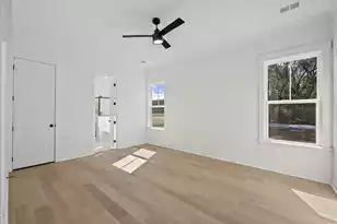 100 Carolina Ave E, Summerville, SC 29483 - Photo 6