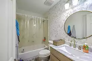 851 Sandlake Dr, Mount Pleasant, SC 29464 - Photo 16