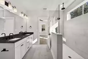 1350 Lucinda St, Mount Pleasant, SC 29466 - Photo 8