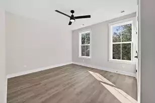 1350 Lucinda St, Mount Pleasant, SC 29466 - Photo 12