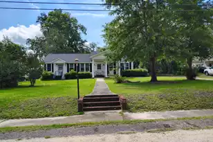 406 Thames St, Manning, SC 29102 - Photo 4