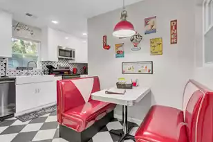 208 Sumter Ave, Summerville, SC 29483 - Photo 152