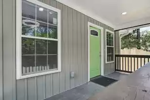 227 Grace St, Walterboro, SC 29488 - Photo 4