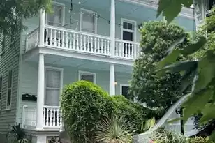 66 Smith St, Charleston, SC 29401 - Photo 2