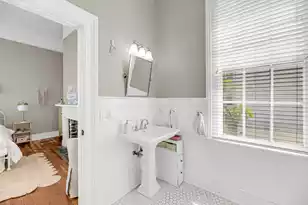68 Vanderhorst St, Charleston, SC 29403 - Photo 22