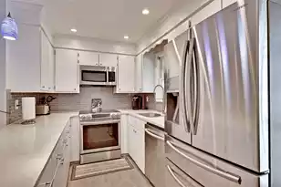 15 Horlbeck Alley, Charleston, SC 29401 - Photo 8