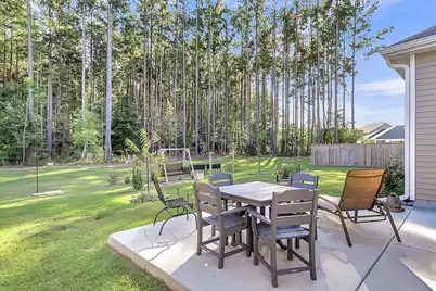 562 Dunswell Drive, Summerville, SC 29486 - Photo 4