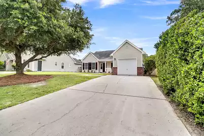 5134 Thornton Drive, Summerville, SC 29485 - Photo 8