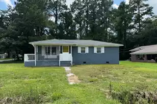 135 Wells Cir, Saint Stephen, SC 29479 - Photo 1