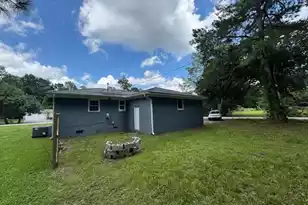 135 Wells Cir, Saint Stephen, SC 29479 - Photo 6