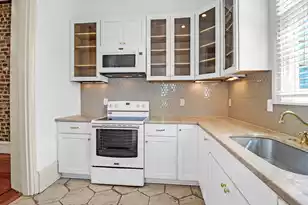 35 Society St, Charleston, SC 29401 - Photo 8