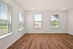 4633 Forest Hills Dr, North Charleston, SC 29418 - Photo 8