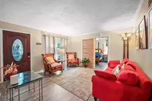 1507 Ivy Ln, Port Royal, SC 29935 - Photo 4