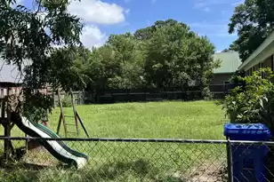 1602 Rifle Range Rd, Mount Pleasant, SC 29464 - Photo 4