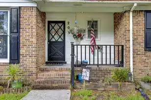 203 Jimbo Rd, Summerville, SC 29485 - Photo 4