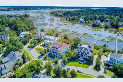 2196 Beckenham Drive, Mount Pleasant, SC 29466 - Photo 10