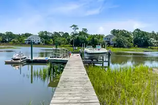 2196 Beckenham Dr, Mount Pleasant, SC 29466 - Photo 8