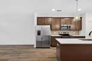 4633 Forest Hills Dr, North Charleston, SC 29418 - Photo 6