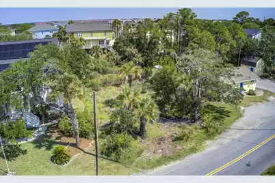 208 Indian Avenue W, Folly Beach, SC 29439 - Photo 10