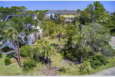 208 Indian Avenue W, Folly Beach, SC 29439 - Photo 12