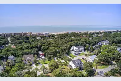 208 Indian Avenue W, Folly Beach, SC 29439 - Photo 6