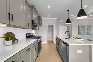 606 O'Leary Cir, Summerville, SC 29483 - Photo 8