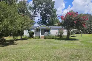 1075 Mockingbird Ln, Manning, SC 29102 - Photo 1