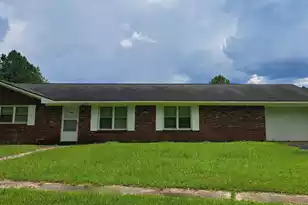 279 Circle Dr, Denmark, SC 29042 - Photo 1