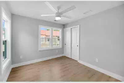 65 Simons Street, Charleston, SC 29403 - Photo 16