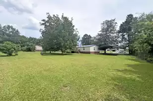 1156 A Gamble Road W, Manning, SC 29102 - Photo 10