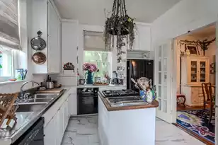 604 Pinckney St, Beaufort, SC 29902 - Photo 16