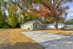 911 Lemacks Street N, Walterboro, SC 29488 - Photo 4