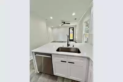 2005 Bolton Street, North Charleston, SC 29406 - Photo 10