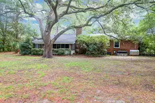 1006 Lakeview Dr, Mount Pleasant, SC 29464 - Photo 26