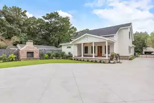 1657 Pierpont Ave, Charleston, SC 29414 - Photo 6