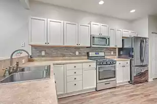 8800 Dorchester Rd, North Charleston, SC 29420 - Photo 10