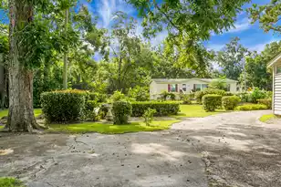 174 Roosevelt Dr, Saint Stephen, SC 29479 - Photo 6