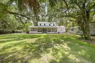 1026 Fort Sumter Dr, Charleston, SC 29412 - Photo 4