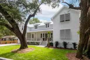 727 McCants Dr, Mount Pleasant, SC 29464 - Photo 1