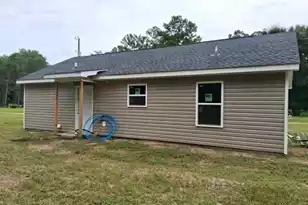 36 Youmans Ln, Smoaks, SC 29481 - Photo 2