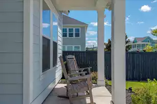 124 Archdale St, Summerville, SC 29486 - Photo 8