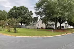 310 Templeton Dr, Spartanburg, SC 29306 - Photo 16