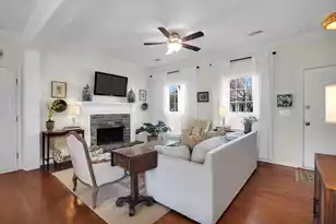 1656 Lauda Dr, Mount Pleasant, SC 29464 - Photo 4