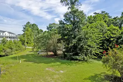 325 5th N Street W, Summerville, SC 29483 - Photo 8