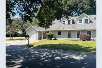 662 Poaug Lane, Mount Pleasant, SC 29464 - Photo 2