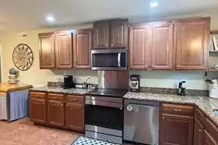 662 Poaug Ln, Mount Pleasant, SC 29464 - Photo 18