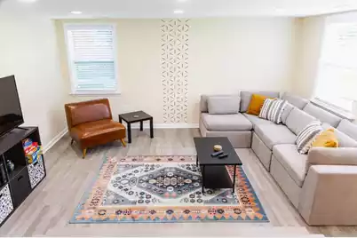 5917 Hagood Avenue, Hanahan, SC 29410 - Photo 8