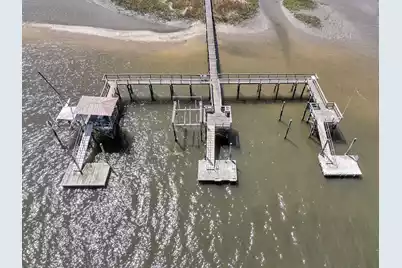 2296 Beckenham Drive, Mount Pleasant, SC 29466 - Photo 2